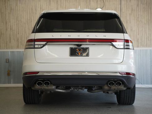Used 2023 Lincoln Aviator Reserve w/ Equipment Group 201A image 9