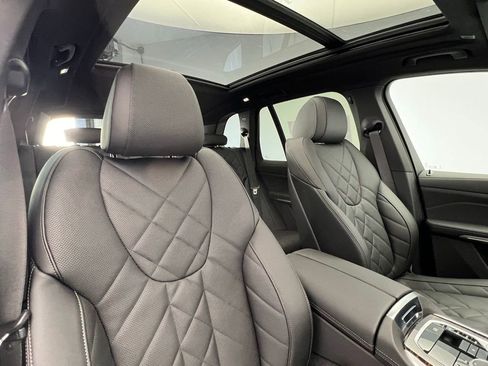 New 2026 BMW X5 xDrive40i w/ Premium Package image 7