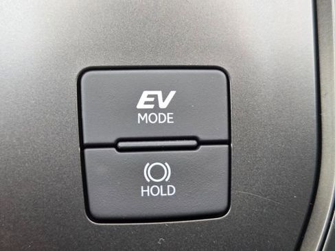 New 2026 Lexus UX 300h AWD image 18