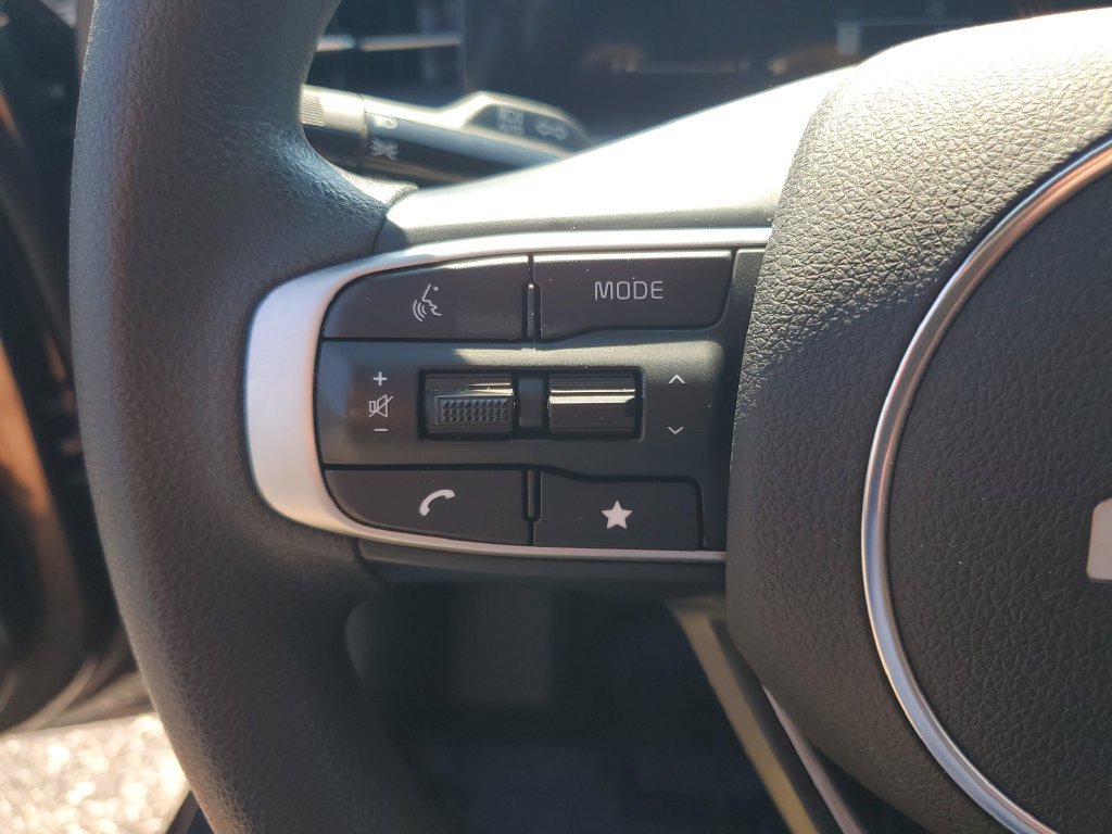Used 2025 Kia K5 LXS FWD image 12