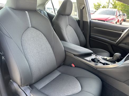 Used 2023 Toyota Camry LE FWD image 13