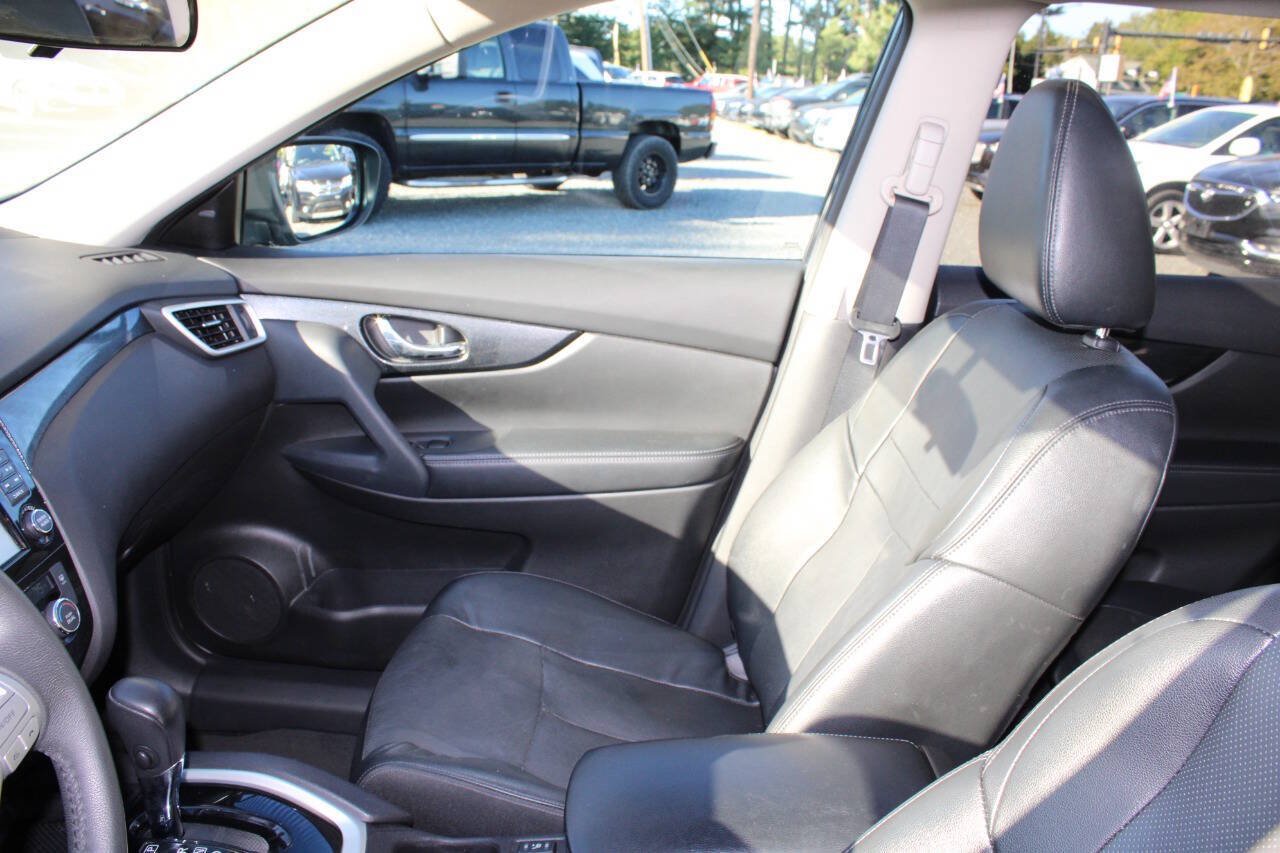 Used 2015 Nissan Rogue SL w/ SL Premium Package AWD/4WD image 14