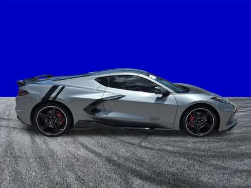 Used 2022 Chevrolet Corvette Stingray Preferred Cpe w/ Battery Protection Package RWD image 3