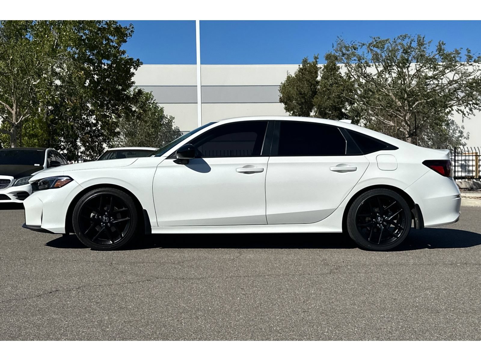Used 2025 Honda Civic Sport image 2