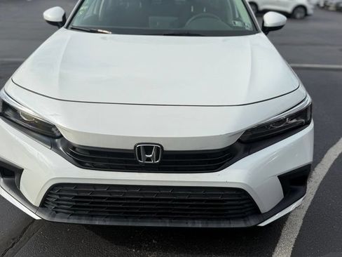 Used 2023 Honda Civic LX image 2
