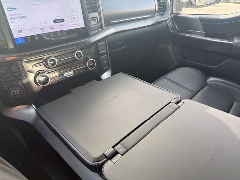Used 2024 Ford F150 Platinum image 36