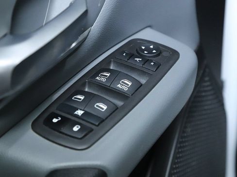 Used 2022 RAM 1500 Big Horn AWD/4WD image 16
