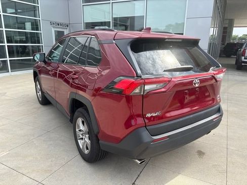 Used 2025 Toyota RAV4 XLE AWD/4WD image 5