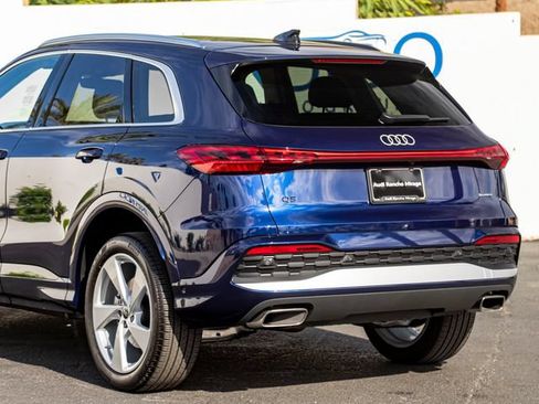Certified 2025 Audi Q5 Premium Plus w/ Premium Plus AWD/4WD image 10