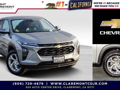Used 2024 Chevrolet Trax LS w/ LS Convenience Package