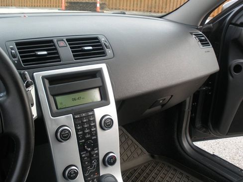 Used 2011 Volvo S40 T5 FWD image 38