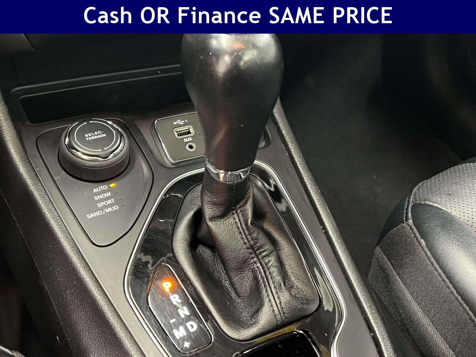 Used 2022 Jeep Cherokee Limited AWD/4WD image 23