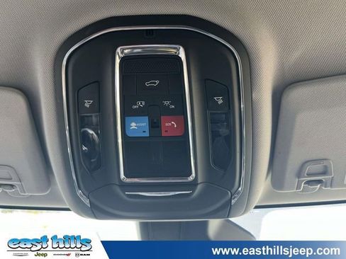 Certified 2023 Jeep Grand Cherokee L Limited AWD/4WD image 40