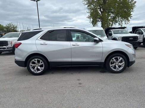 Used 2018 Chevrolet Equinox Premier AWD/4WD image 6