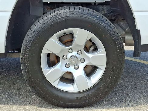 Used 2020 RAM 1500 Big Horn RWD image 38