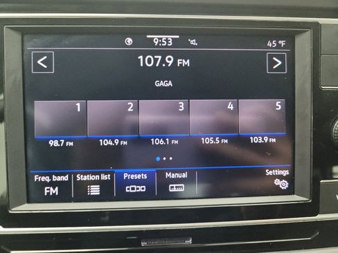 Used 2024 Volkswagen Jetta SE image 25