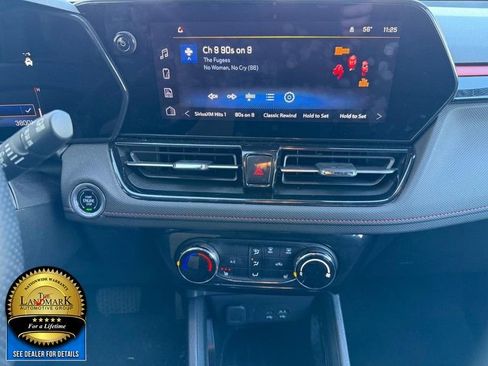 Used 2024 Chevrolet TrailBlazer RS image 19