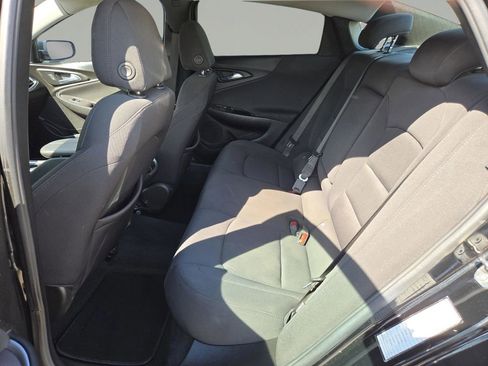 Used 2021 Chevrolet Malibu LT image 18