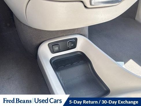Used 2020 Chrysler Pacifica Touring w/ Tire & Wheel Group FWD image 24