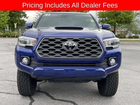 Used 2023 Toyota Tacoma TRD Sport w/ Technology Package AWD/4WD image 8