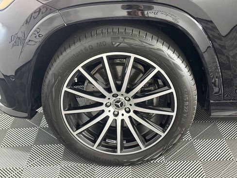 Certified 2025 Mercedes-Benz GLS 450 4MATIC image 12