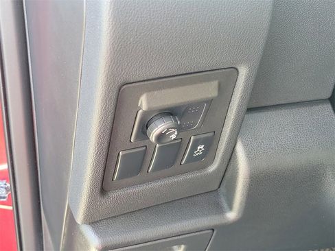 Used 2015 Nissan Rogue S w/ Convenience Package image 19