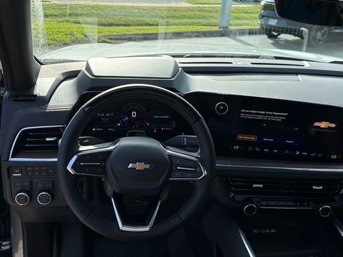 New 2026 Chevrolet Suburban High Country AWD/4WD image 28