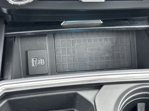 Used 2022 Ford F450 Limited w/ FX4 Off-Road Package image 33