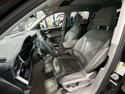 Used 2024 Audi Q7 3.0T Premium Plus image 17