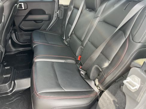 Used 2021 Jeep Wrangler Unlimited Rubicon image 17