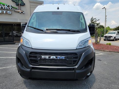 Used 2025 RAM ProMaster 2500 w/ Convenience Group FWD image 4