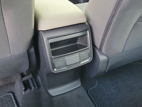 Used 2026 Subaru Forester AWD/4WD image 15