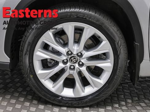 Used 2021 Toyota Highlander Limited AWD/4WD image 36