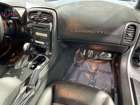 Used 2011 Chevrolet Corvette Coupe w/ Roof Package image 36