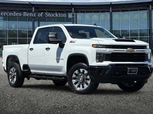 Used 2024 Chevrolet Silverado 2500 Custom w/ Custom Value Package AWD/4WD image 1