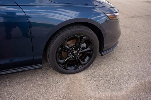 Used 2025 Honda Accord SE image 9