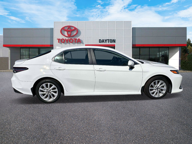 Used 2024 Toyota Camry LE FWD image 4