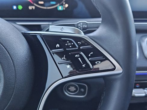 Used 2025 Mercedes-Benz GLE 350 4MATIC image 30