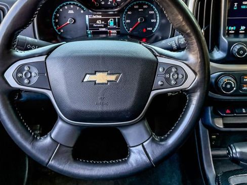 Used 2017 Chevrolet Colorado LT RWD image 30