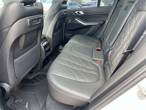 Used 2023 BMW X5 xDrive40i w/ M Sport Package image 11