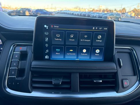 Used 2024 Chevrolet Suburban RST w/ Luxury Package image 18