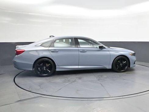 Used 2022 Honda Accord Sport image 3