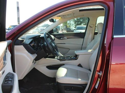 Used 2022 Buick Envision Avenir w/ Technology Package II image 8