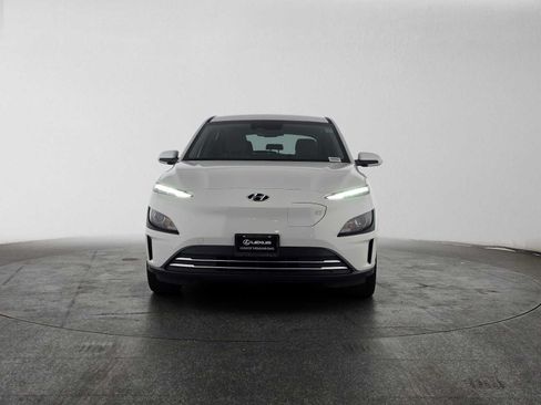 Used 2023 Hyundai Kona SE w/ Cargo Package FWD image 8