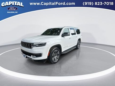 Used 2024 Jeep Wagoneer L Series II w/ Flexible Seating Group image 4