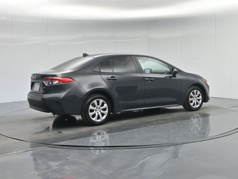 Used 2024 Toyota Corolla LE image 25
