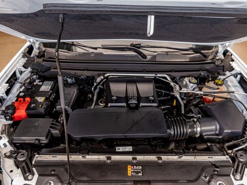 Used 2023 GMC Canyon AT4 w/ AT4 Premium Package image 29