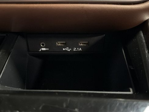 Used 2020 Subaru Outback Touring AWD/4WD image 31
