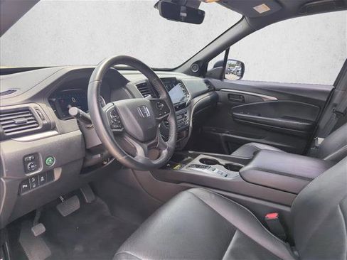 Used 2024 Honda Passport EX-L image 8