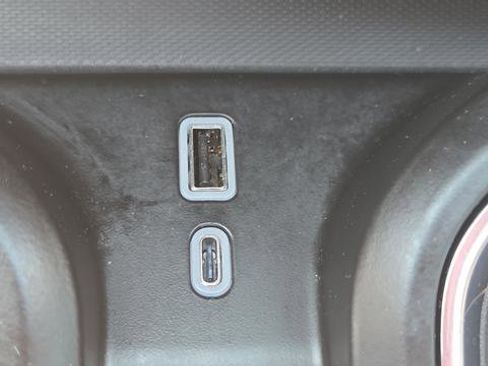 Used 2025 GMC Sierra 1500 Denali w/ Technology Package image 34